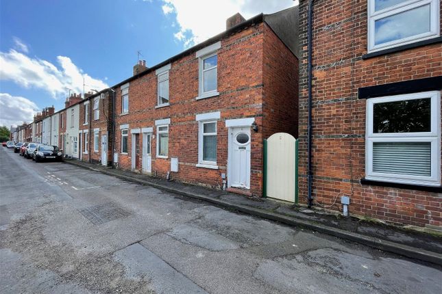 Thumbnail End terrace house to rent in Railway Road, Newbury