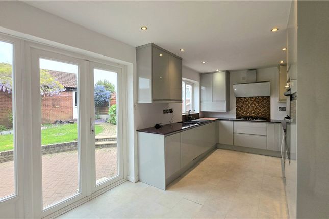 27, Beckfoot Drive, Coventry photo 4