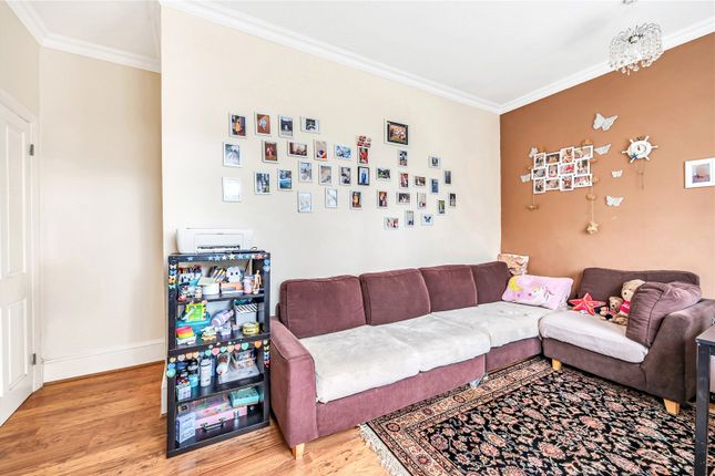 Flat 3, 7, Montpelier Road, London photo 3
