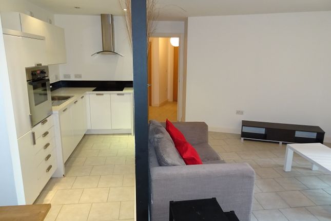 Flat to rent in St. John's Walk, Birmingham