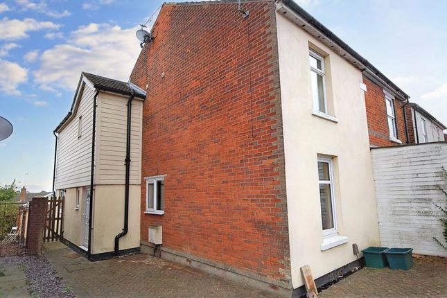 Thumbnail Property to rent in Harwich Road, Colchester