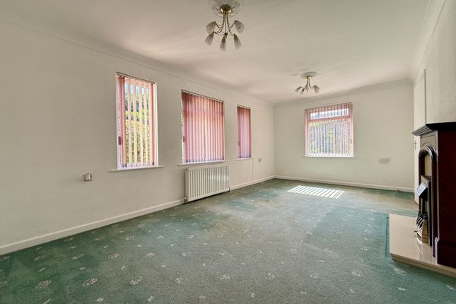 9, St Lawrence Crescent, Exeter photo 2