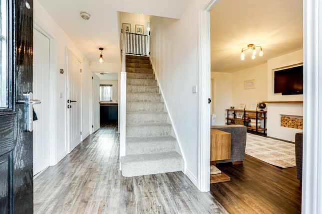 80, Hobby Drive, Corby photo 3
