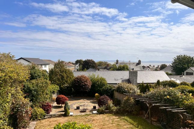4 Lower Farm Court, Barry photo 2