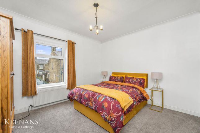 16, Linden Road, Barnoldswick photo 4