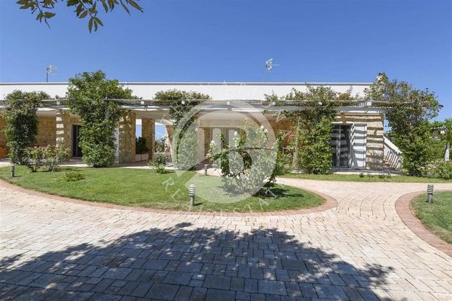 Property for sale in Bari, Puglia, 70100, Italy
