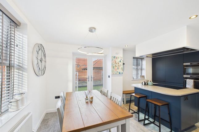 26, Nightingale Drive, Whitby photo 3