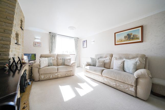 Town house for sale in Chevin Avenue, Leicester, Leicestershire