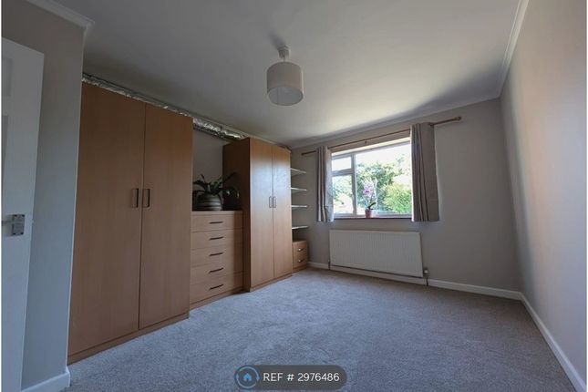 Flat, Stocks House West St, Lancing photo 4