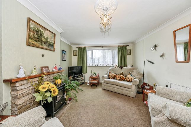 5, Spinney Lane, Stamford photo 2