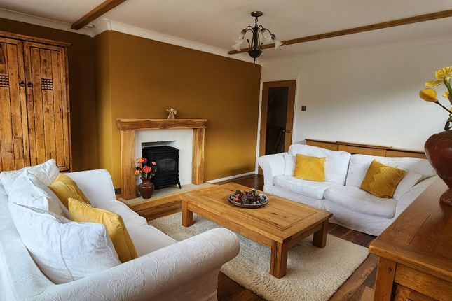 14 Meadow Way, Great Yarmouth photo 3