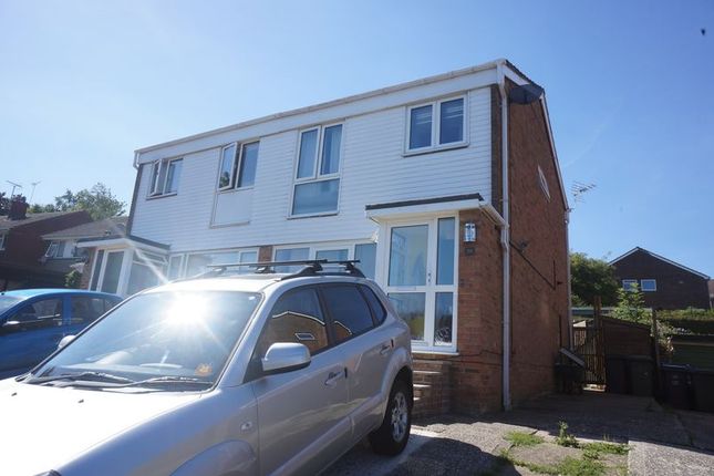 Semi-detached house to rent in Lime Avenue, Alton