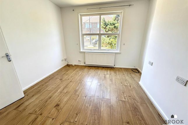 22, Royal Sussex Crescent, Eastbourne photo 3
