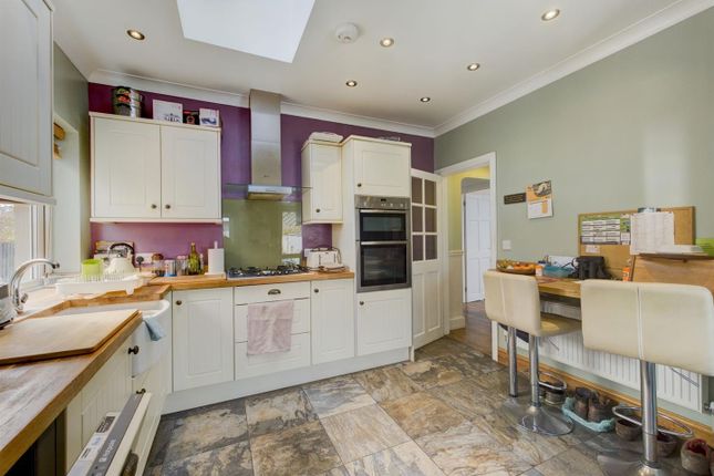 36, Folland Road, Ammanford photo 4