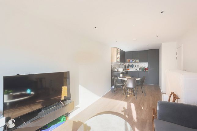 Flat for sale in Beaufort Square, Beaufort Park, Colindale