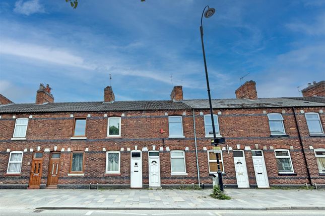 Terraced house to rent in West Street, Crewe