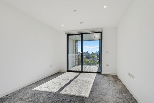 Flat 24, 200, Plaistow Road, London photo 4