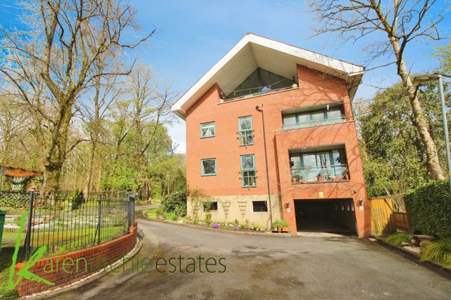Flat for sale in Palmerstones Court, Heaton