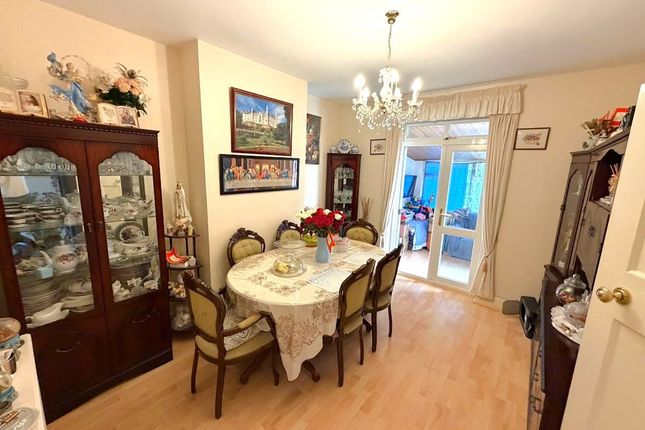 333, Bedfont Lane, Feltham photo 3