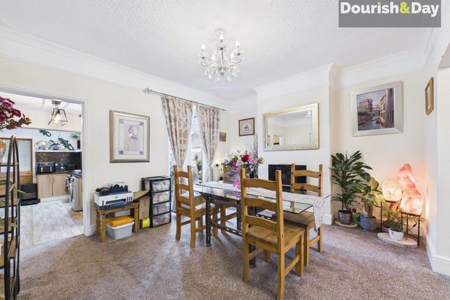6 Tixall Road, Stafford photo 3