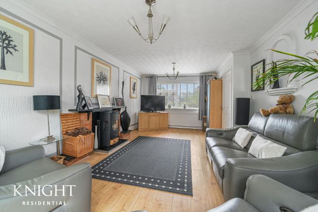 28, Spring Lane, Colchester photo 4