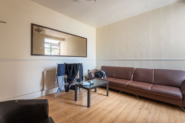 34, Falmouth Street, Kingston upon Hull photo 4