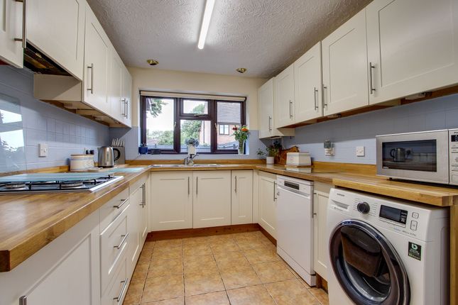 17 Sparrowgate Road, Wisbech photo 4