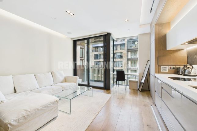 Studio flat on Pearson Square, Fitzrovia, £800,000