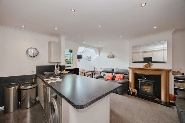 76, Meon Road, Southsea photo 4