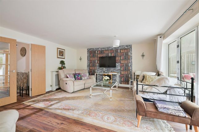 3 West Park Road, Epsom photo 4