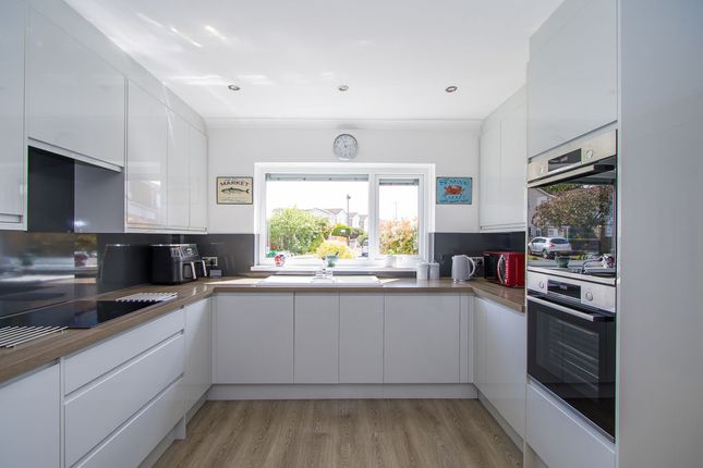 10, Millbrook Close, Dinas Powys photo 5
