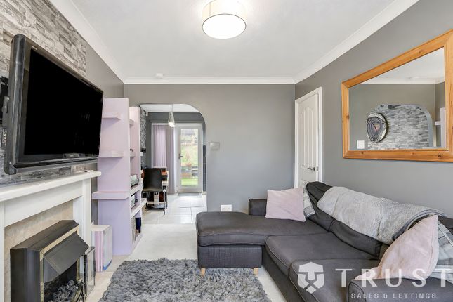 46 Stonedene Court, Heckmondwike photo 4