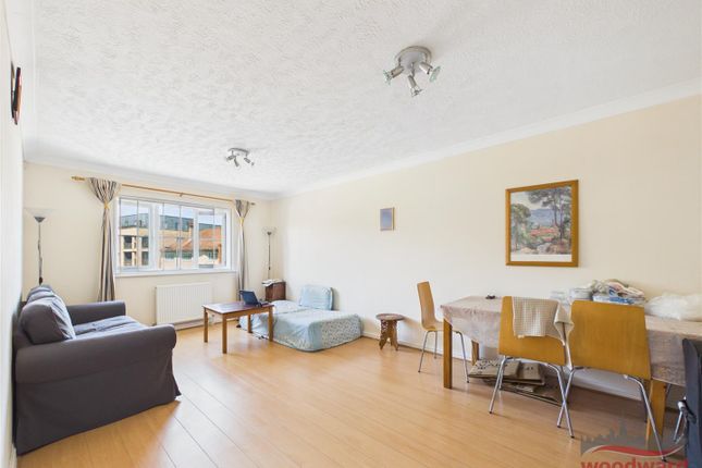 Flat 24, 24, Knowles Court, Gayton Road, Harrow photo 2