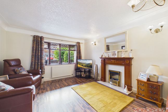 17 Turner Close, Wrexham photo 2