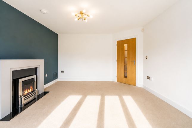10, Yew Tree Avenue, Chester photo 4
