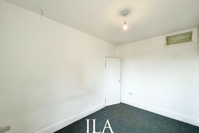 Flat to rent in Nottingham Road, Leicester