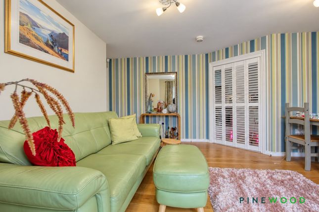 78 Hetton Drive, Chesterfield photo 4