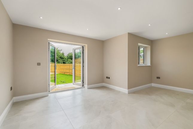 The Willows, 2A,, Tozer Way, Salisbury photo 4