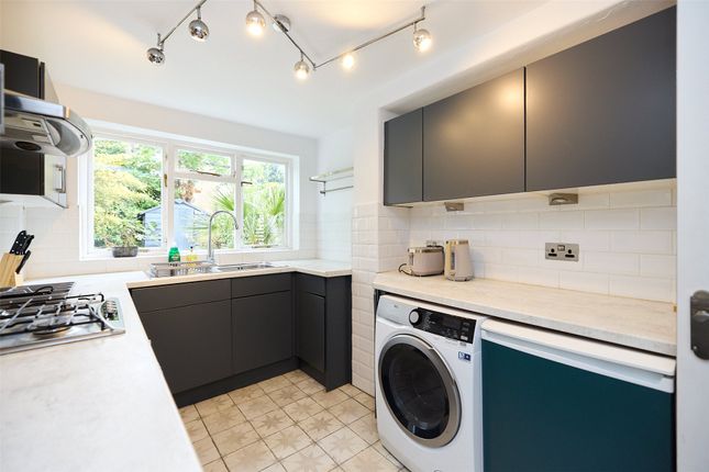 40, Huxley Street, London photo 5