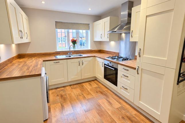 16, Glebe Road, Northampton photo 2