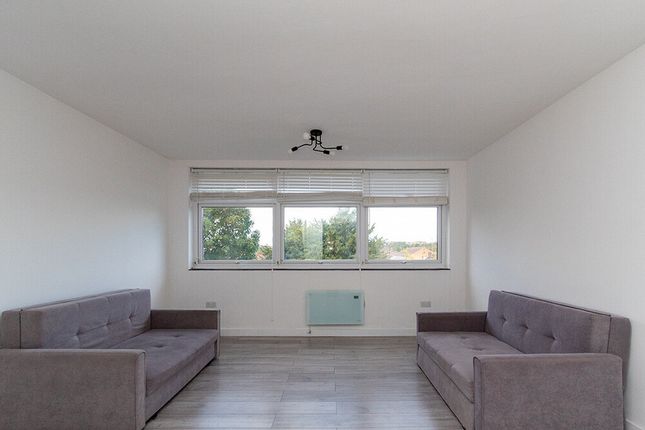 Magnolia Court, Flat 6, 248 Nether Street, London photo 5