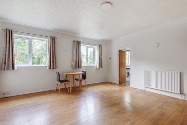 Flat for sale in Mere Road, Upper Wolvecote, North Oxford