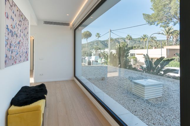 Villa for sale in Palmanova, Mallorca, Balearic Islands