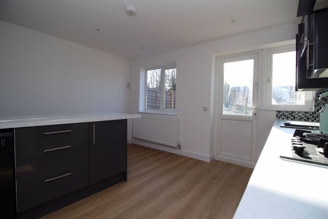 39 Ferndale, Southampton photo 4