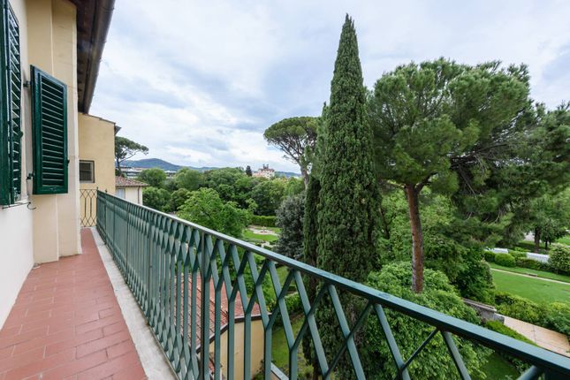 Thumbnail Apartment for sale in Via Gino Capponi, Firenze, Toscana