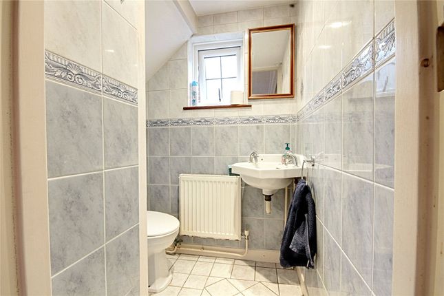 2, Athole Gardens, Enfield photo 4