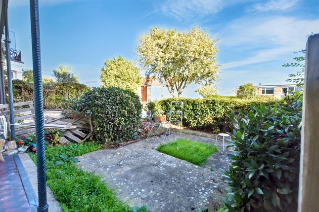 1, 23 Enys Road, Eastbourne photo 4