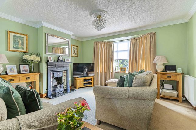 5, Cleveland Crescent, Hertfordshire photo 2