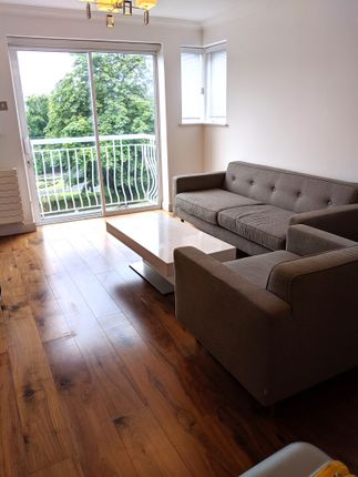 5 Highview House, 6 Queens Road, London photo 3