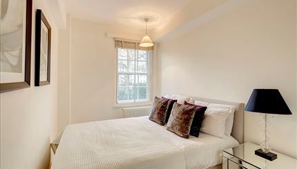Flat to rent in Chelsea, South Kensington, Pelham Court